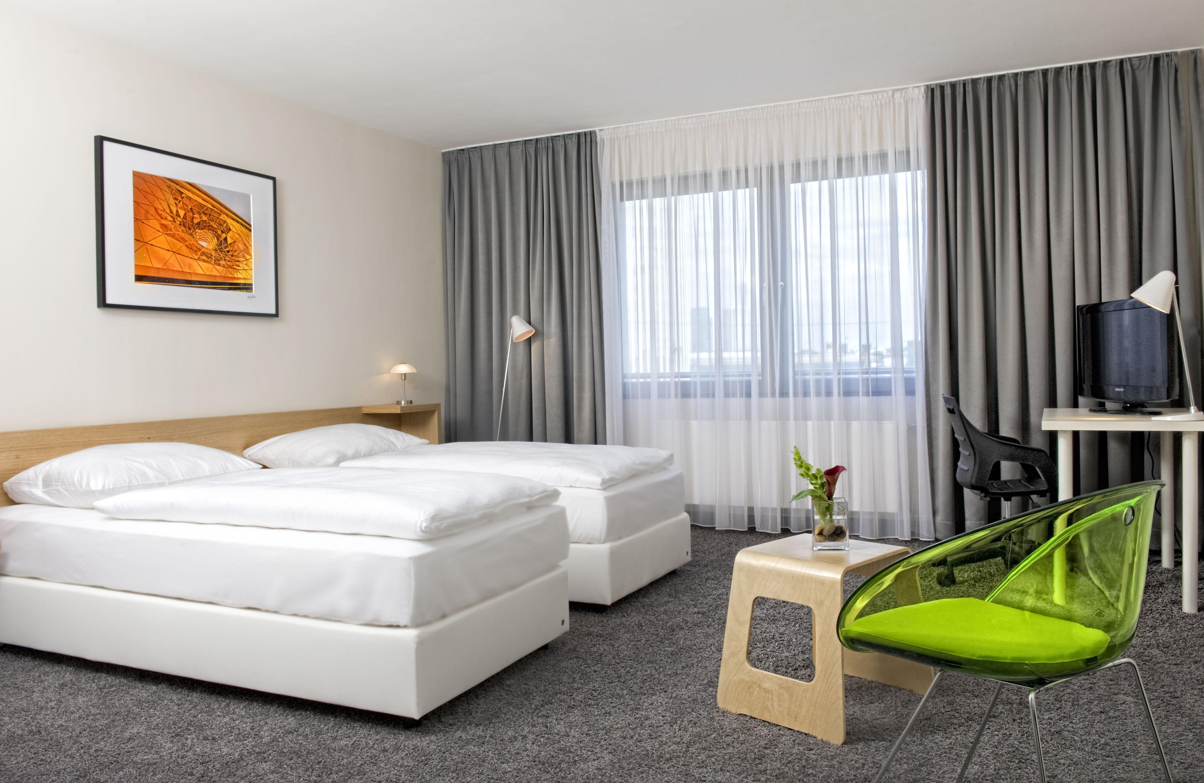 Отель Tryp By Wyndham Frankfurt Франкфурт-на-Майне