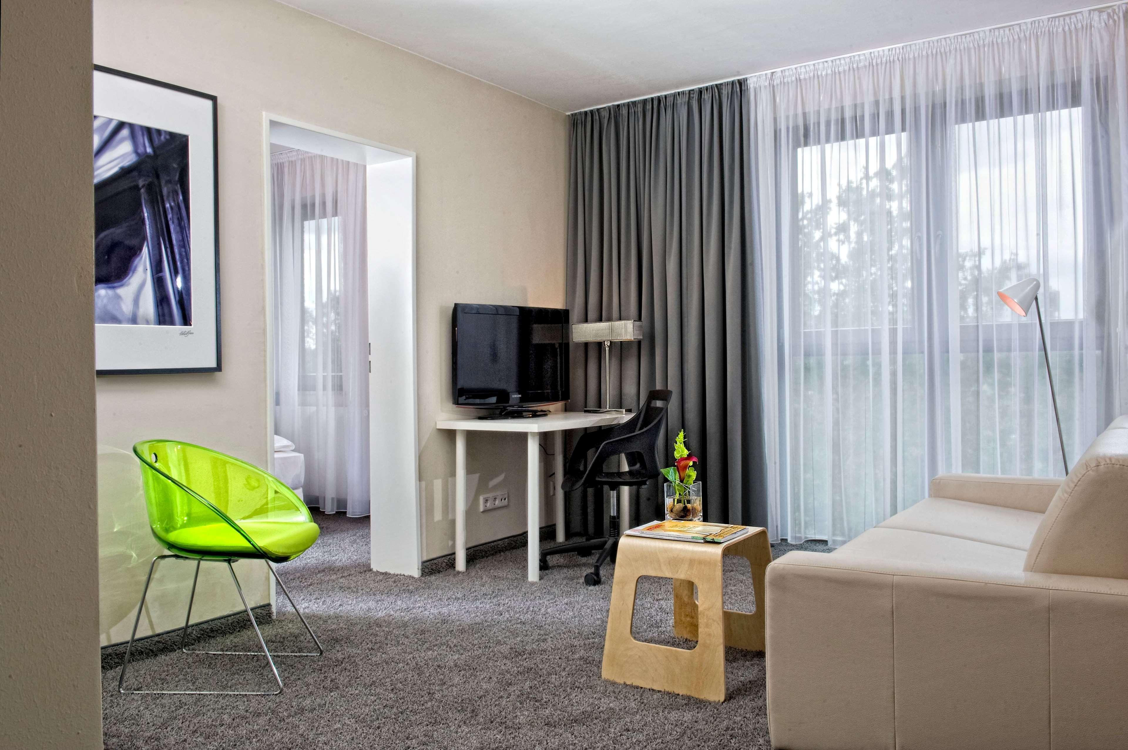 Отель Tryp By Wyndham Frankfurt