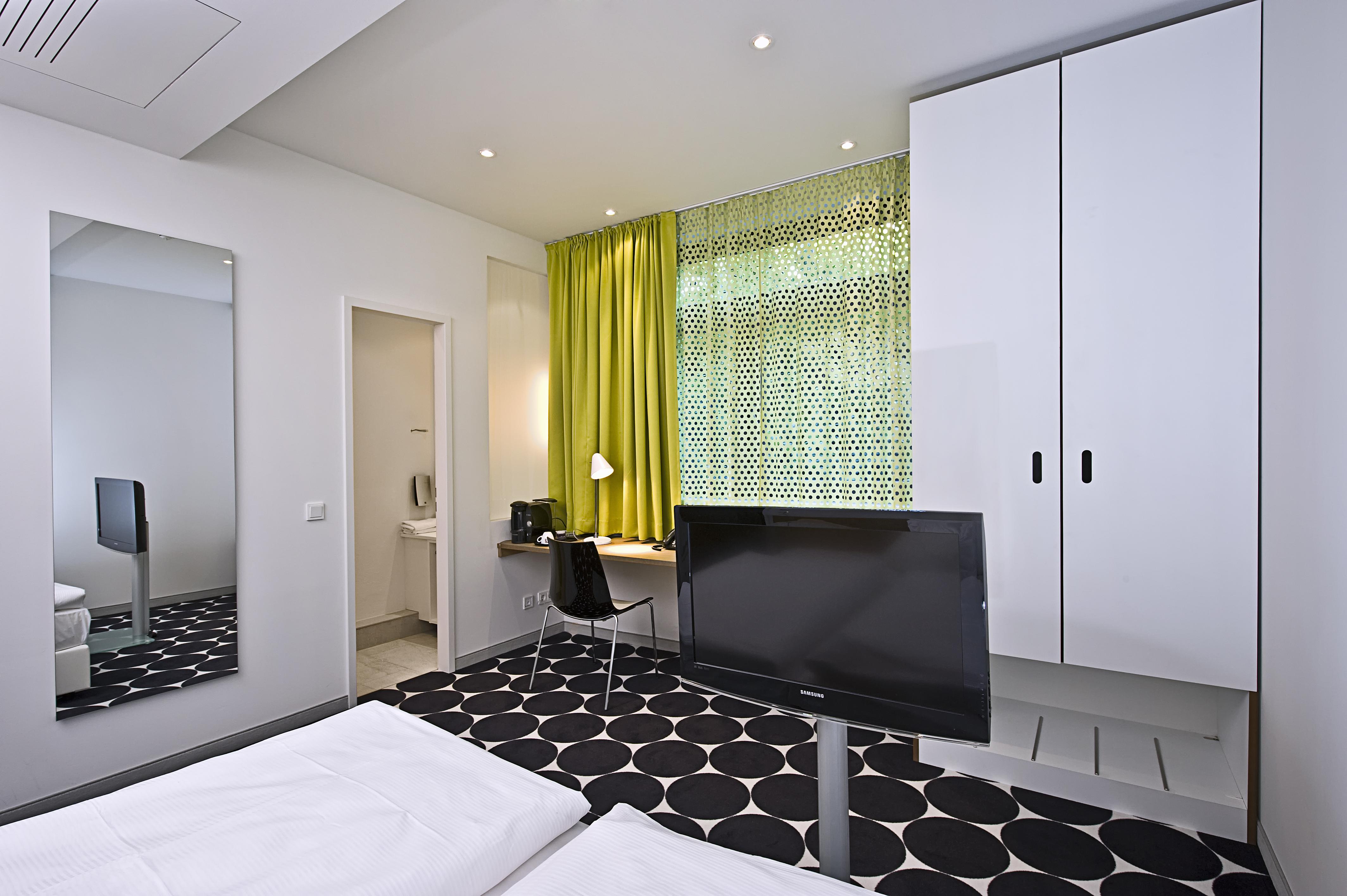 Tryp By Wyndham Frankfurt Отель